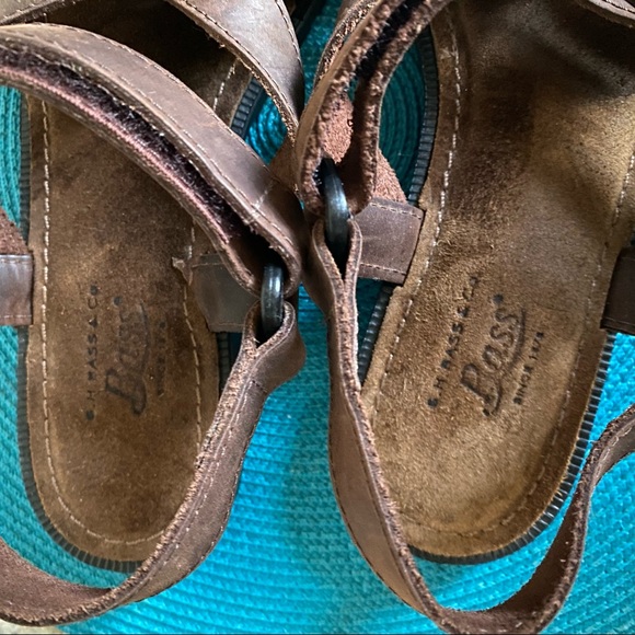 G. H. Bass and Co. Brown Leather Sandals 10 - Picture 8 of 12
